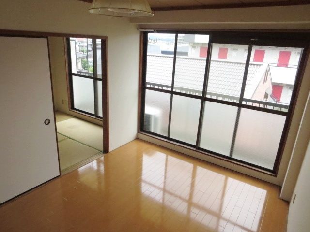 居室・リビング　★お部屋探しは株式会社タウンハウジング東京まで★
