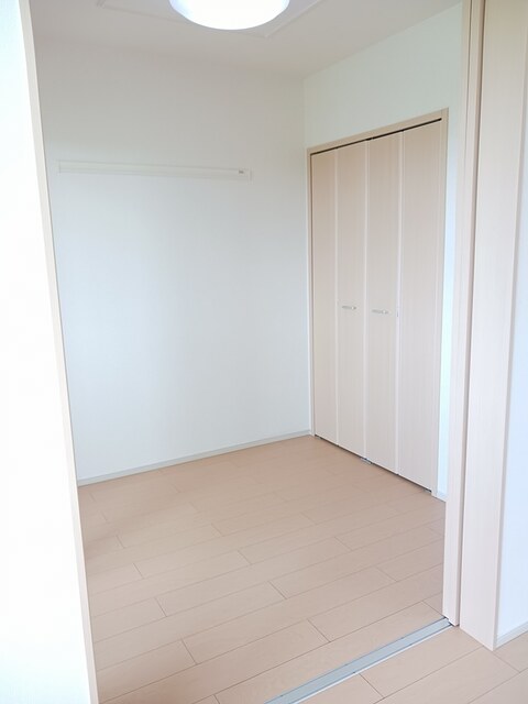 その他部屋・スペース　3帖の洋室です(^^)/