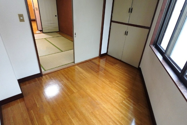 アライダイニパティオの居間写真