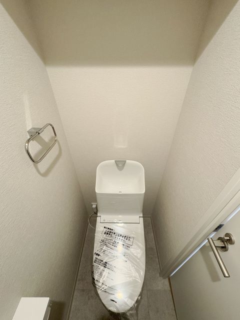 ＪＲ片町線 野崎駅 徒歩9分 2階建 新築のトイレ写真