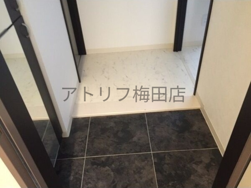 地下鉄谷町線 都島駅 徒歩4分 6階建 築13年の玄関写真
