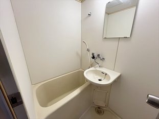 バス・シャワールーム　きれいなお風呂で快適バスタイム♪