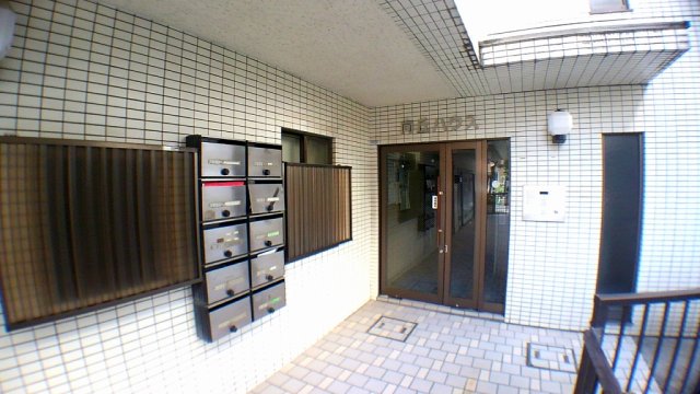 東京メトロ南北線 東大前駅 徒歩4分 3階建 築38年の外観写真