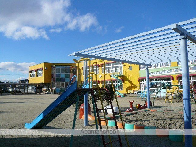 幼稚園・保育園　新居屋保育園（幼稚園・保育園）まで262m