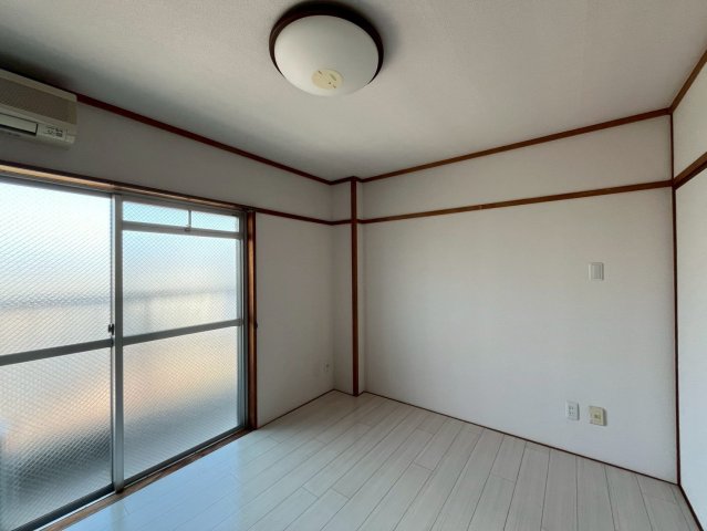 CONRAD豊中の居間写真