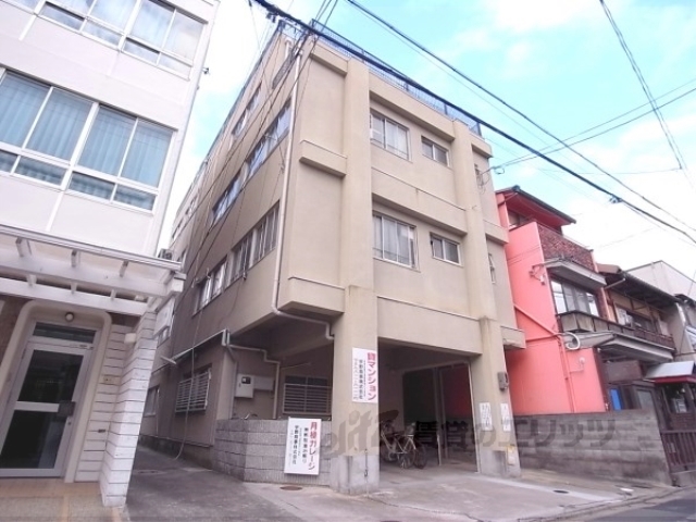 光陽マンションの外観写真