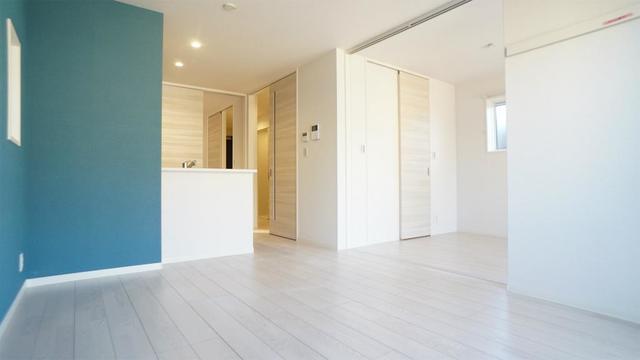 ルナージュ参番館の居間写真