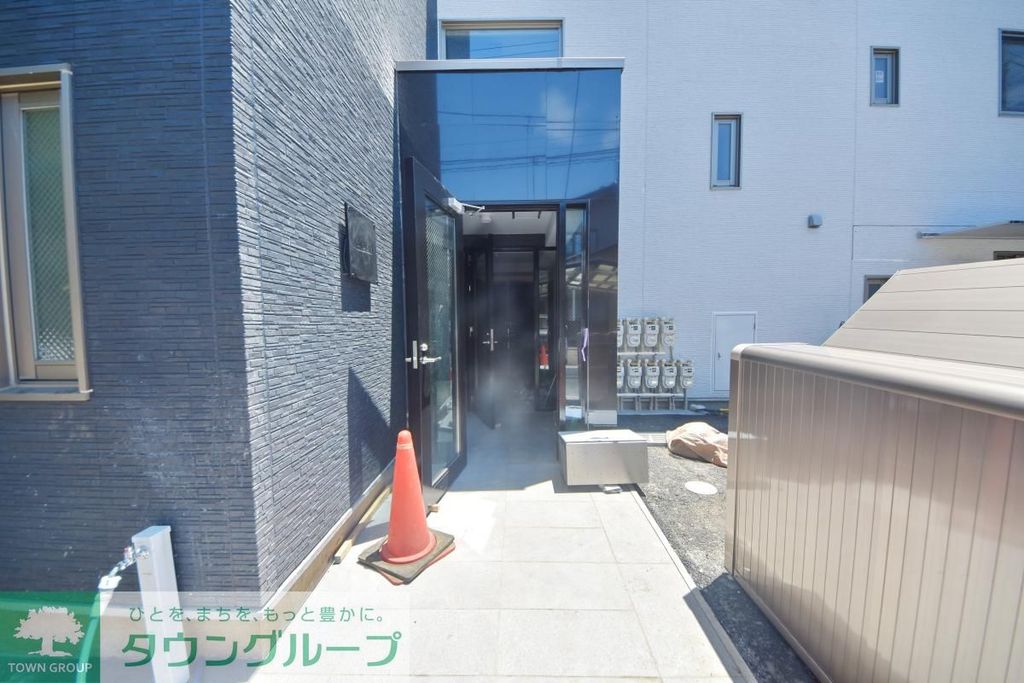 エントランス　★見学希望等はタウンハウジング湘南台店までお気軽に♪★
