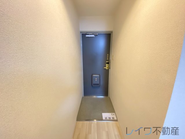地下鉄谷町線 天満橋駅 徒歩4分 8階建 築33年の玄関写真