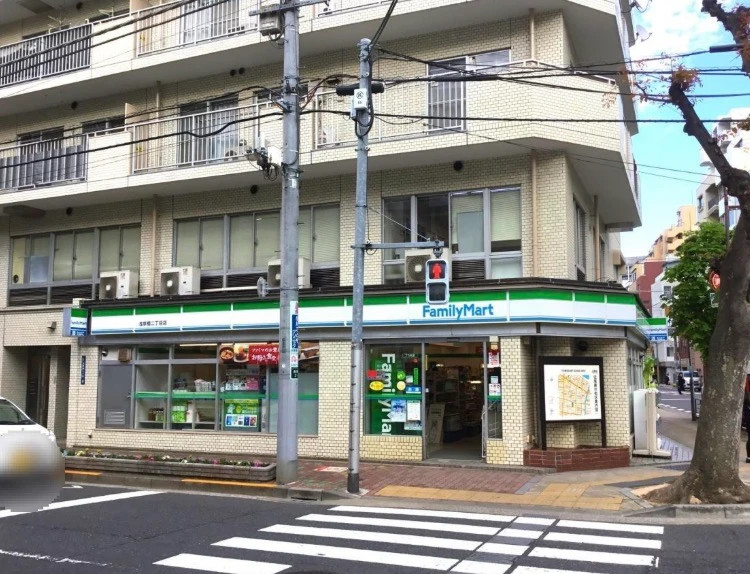 コンビニ　ファミリーマート 浅草橋二丁目店（コンビニ）まで199m