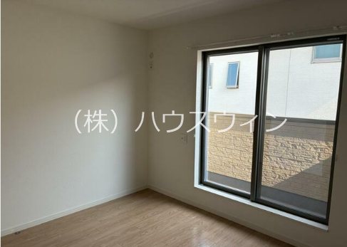 東武伊勢崎線 大袋駅 徒歩16分 2階建 築4年の居間写真