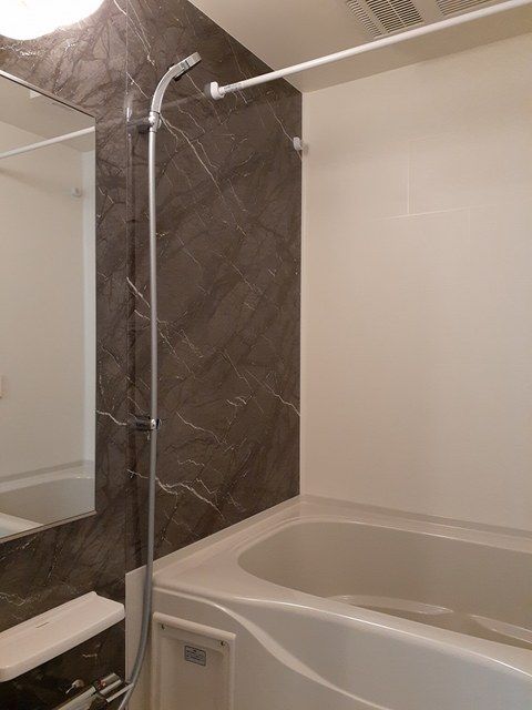 バス・シャワールーム　※居住中のため別部屋参考です。