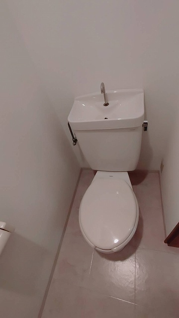 エルヴィーナ新倉Iのトイレ写真