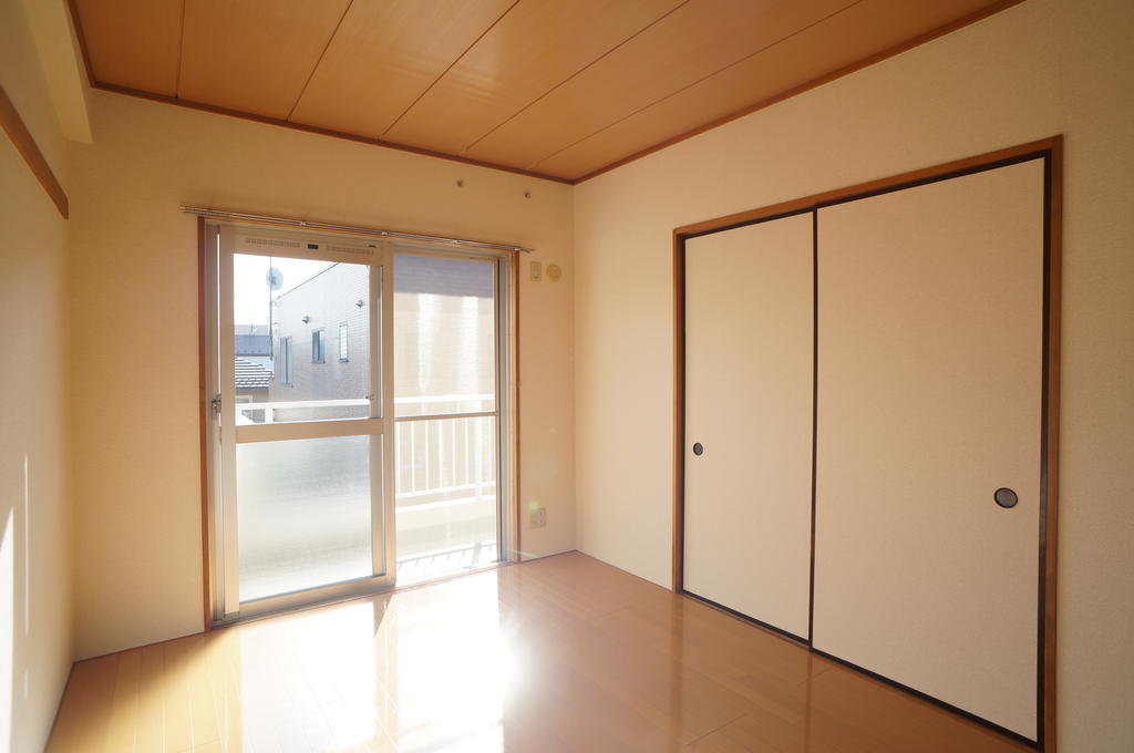 その他部屋・スペース　南側洋室6帖