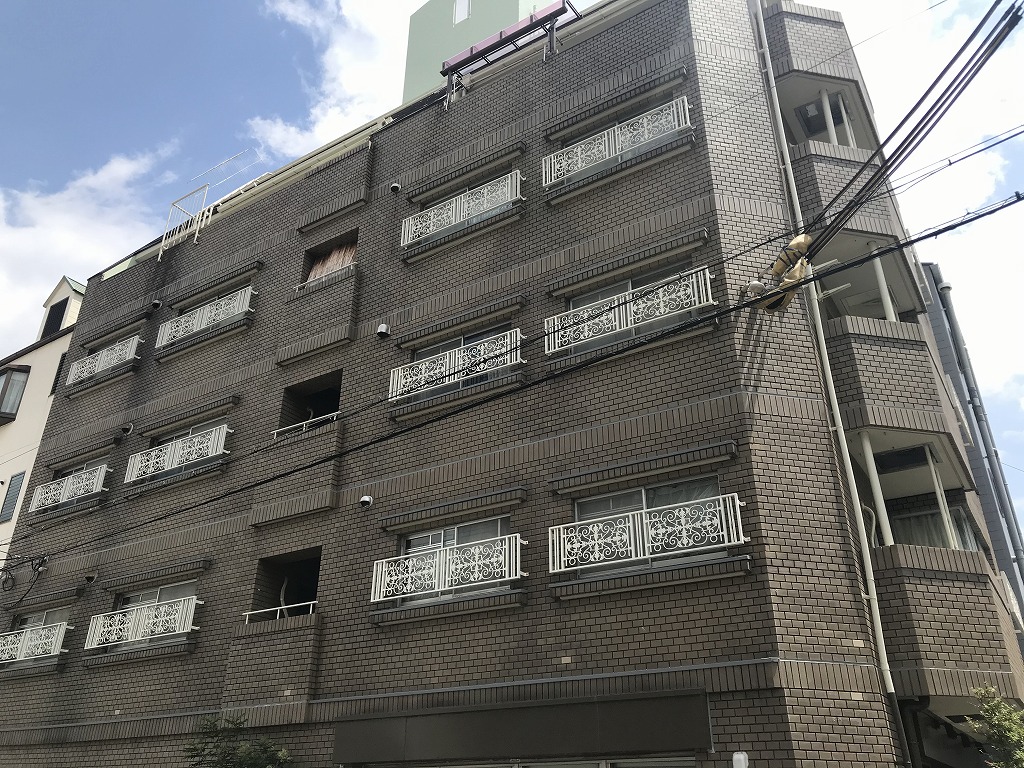 【神戸市東灘区魚崎北町のマンションの建物外観】