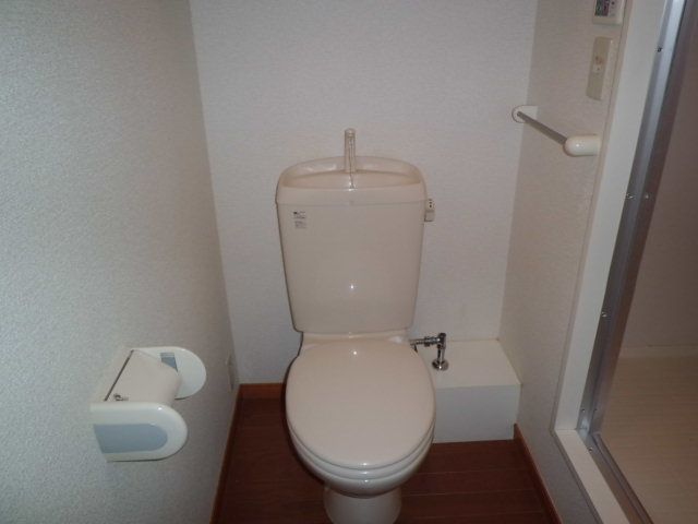 【大和市鶴間のアパートのトイレ】