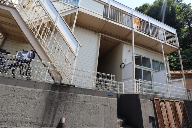 その他共有部分　階段は２か所敷地にあります