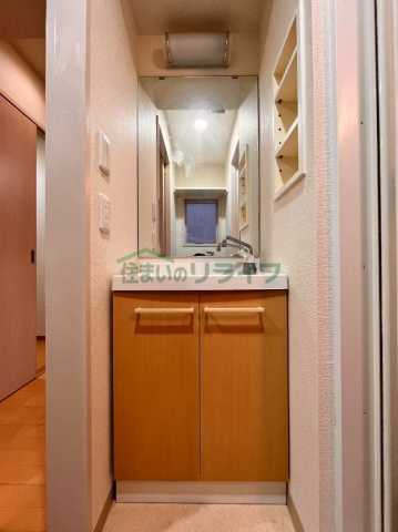 【新宿区須賀町のマンションの洗面設備】