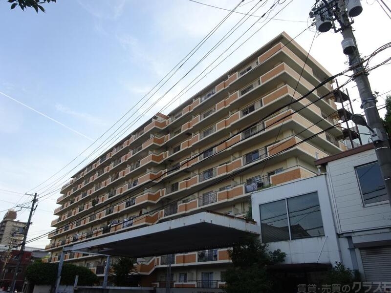 大阪市東成区中本のマンションの建物外観