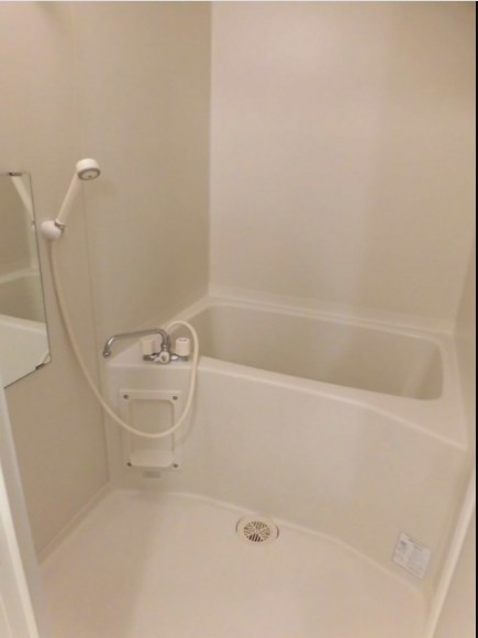 バス・シャワールーム　ゆったり過ごせるお風呂です