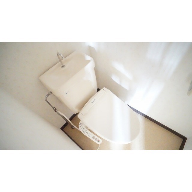 トイレ　シャワー付きトイレ