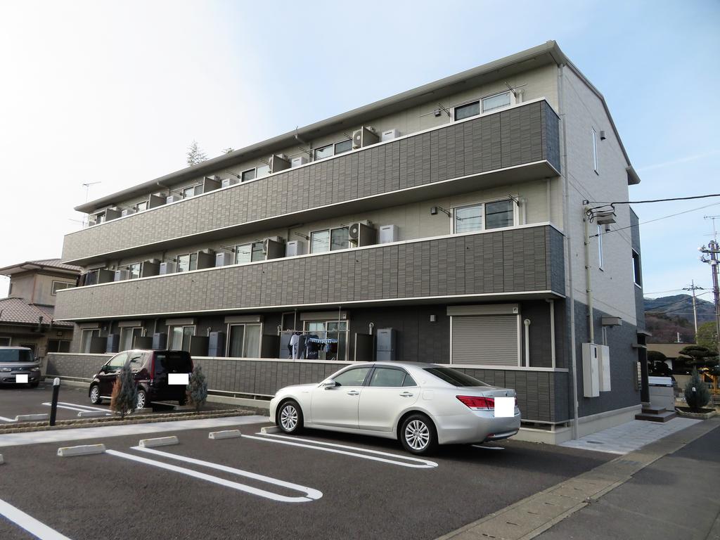 建物外観　人気のD-room☆オートロック付きで女性の方も安心です！