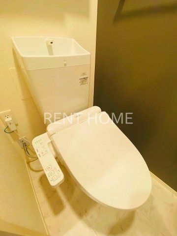 トイレ　ウォシュレット付き