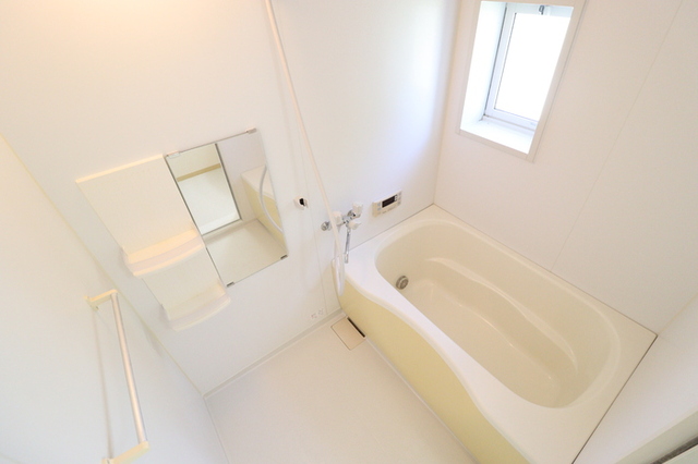 バス・シャワールーム　浴室