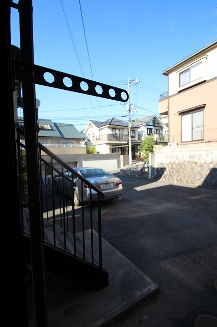 バルコニー　同物件別号室の写真です。