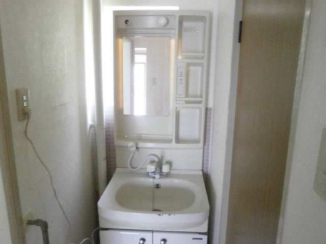 洗面設備　同型タイプ