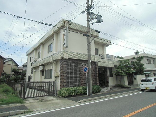 病院　岡本医院（病院）まで385m