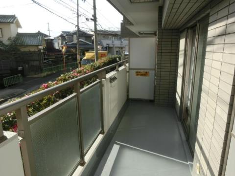パセオ南茨木　バルコニー　ベランダ