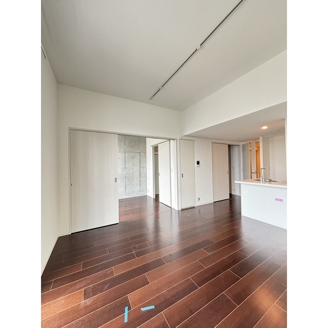 居室・リビング　居間