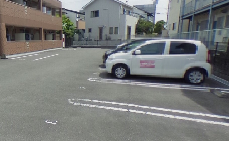 駐車場　現況を優先します。