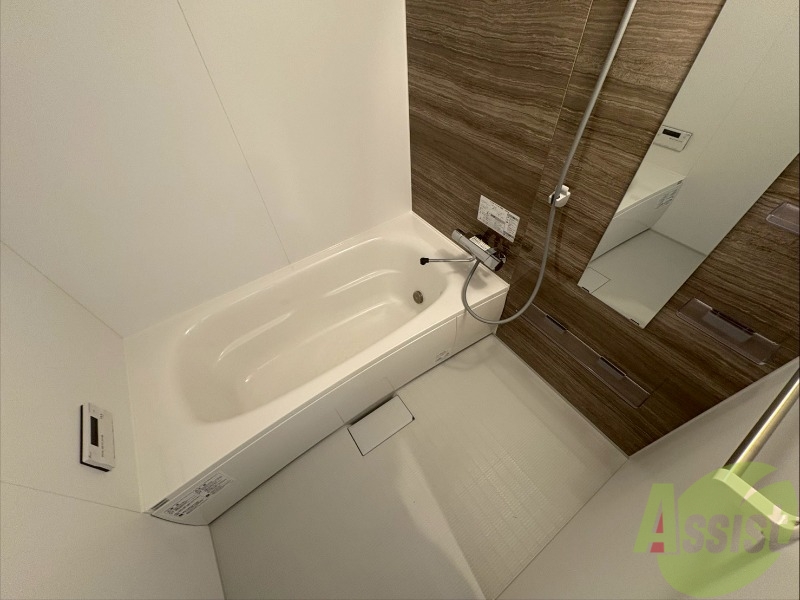 バス・シャワールーム　お風呂になります。一日の疲れを癒してくださいね。