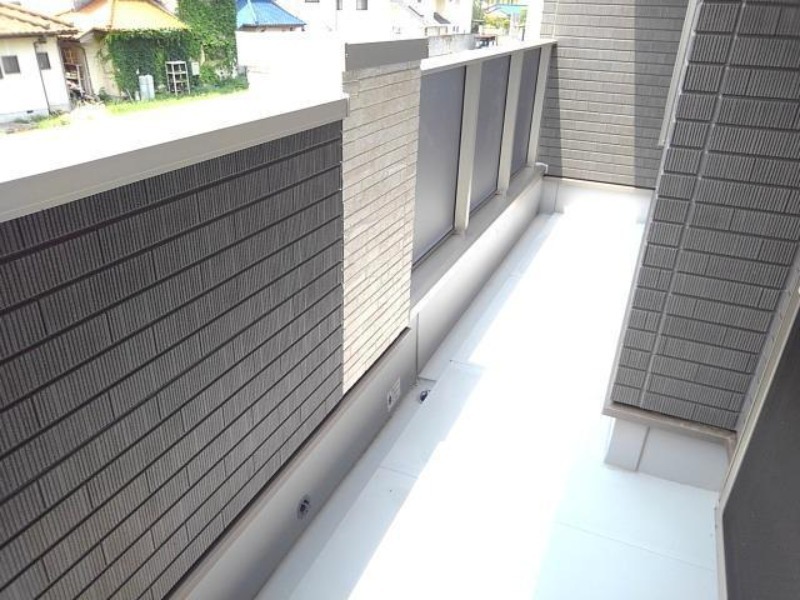 バルコニー　図面と現状に相違がある場合には現状を優先