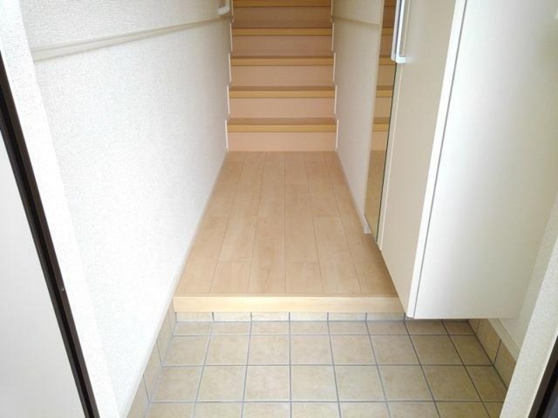 玄関　図面と現状に相違がある場合には現状を優先