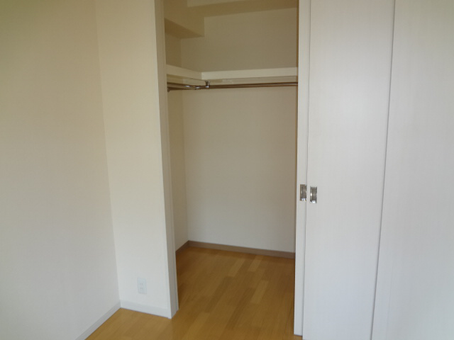 収納　ウォークインクローゼット