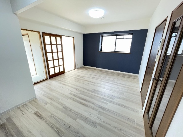 居室・リビング　白床の素敵なリビングですね