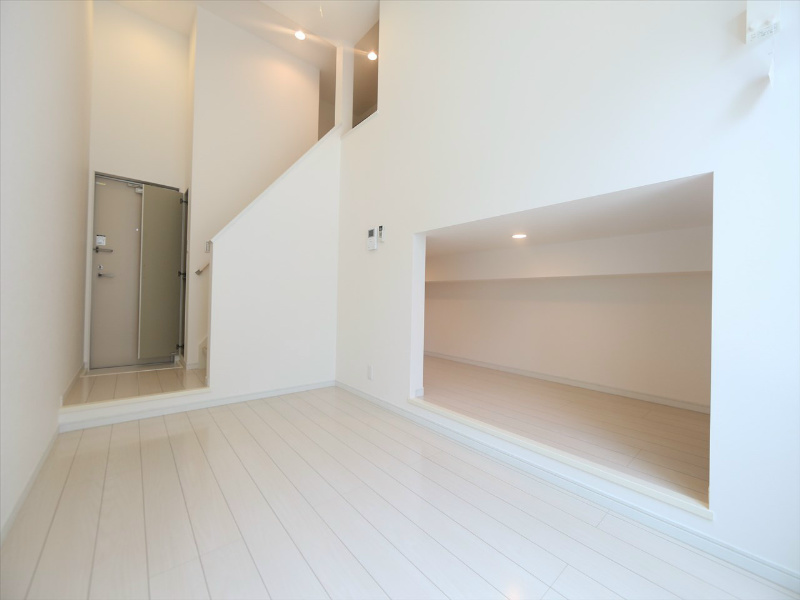 居室・リビング　洋室5.2帖　アンダーロフト6.2帖（寝室にも使えます）