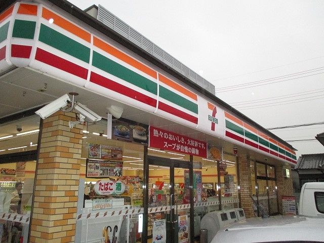 コンビニ　セブンイレブン大和高田日之出店（コンビニ）まで35m