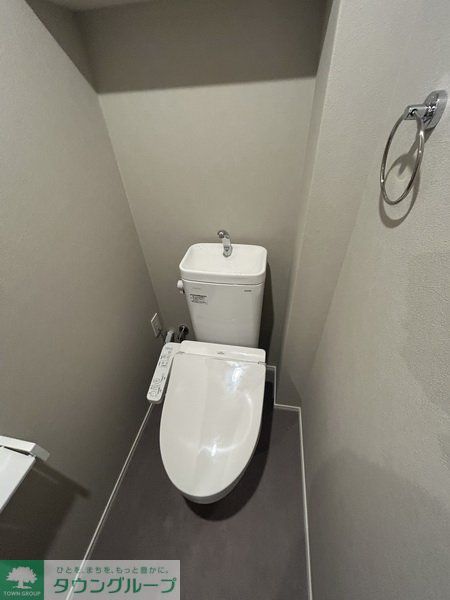 トイレ　204号室のお写真になります。現況優先です。