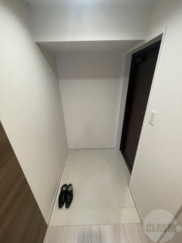 玄関　玄関広め