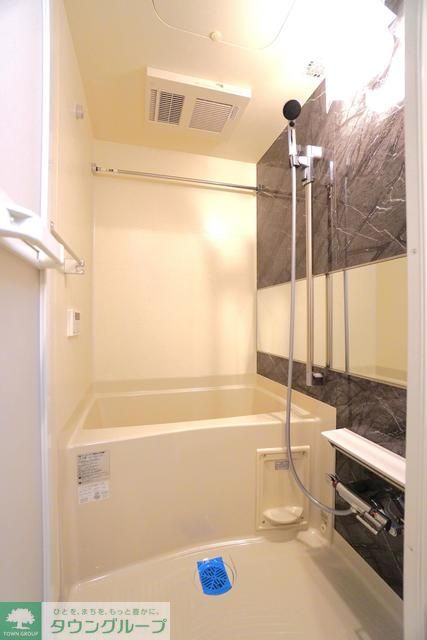 バス・シャワールーム　※写真は同タイプ住戸です。