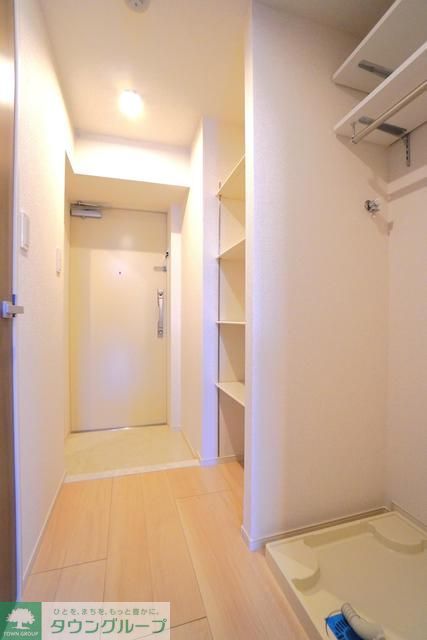 玄関　※写真は同タイプ住戸です。