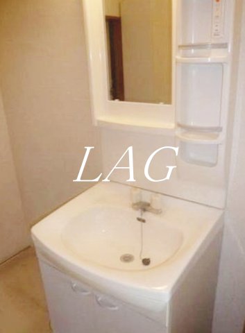 洗面設備　独立洗面台です。