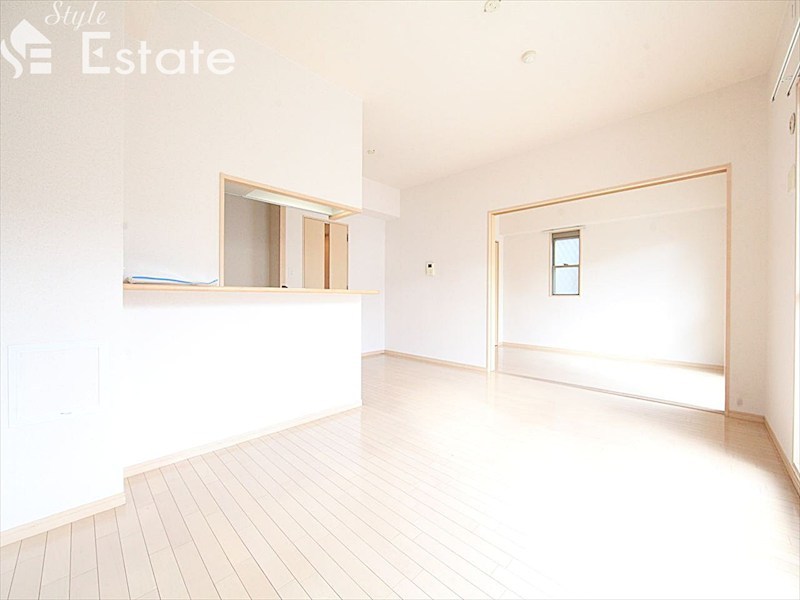 居室・リビング　内装