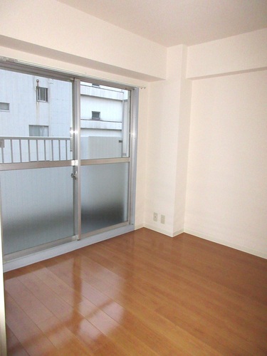 その他部屋・スペース　洋室（約6畳）　※前回募集時2021年6月撮影