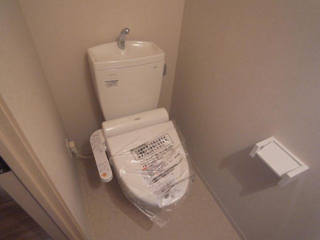 トイレ　ウォシュレット付き！