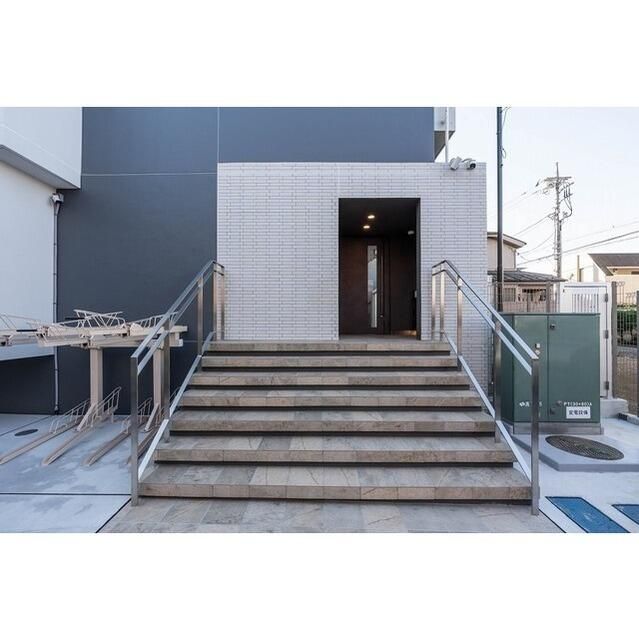 エントランス　毎日通るエントランスはこのようになっています